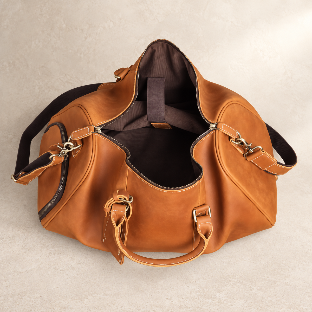 Firenze — Cognac — VS-400-MC — shooting studio IA 05